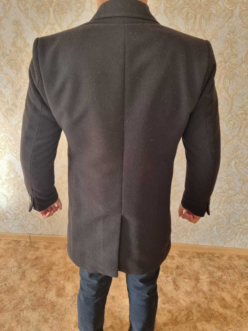 Мужское пальто BOSS