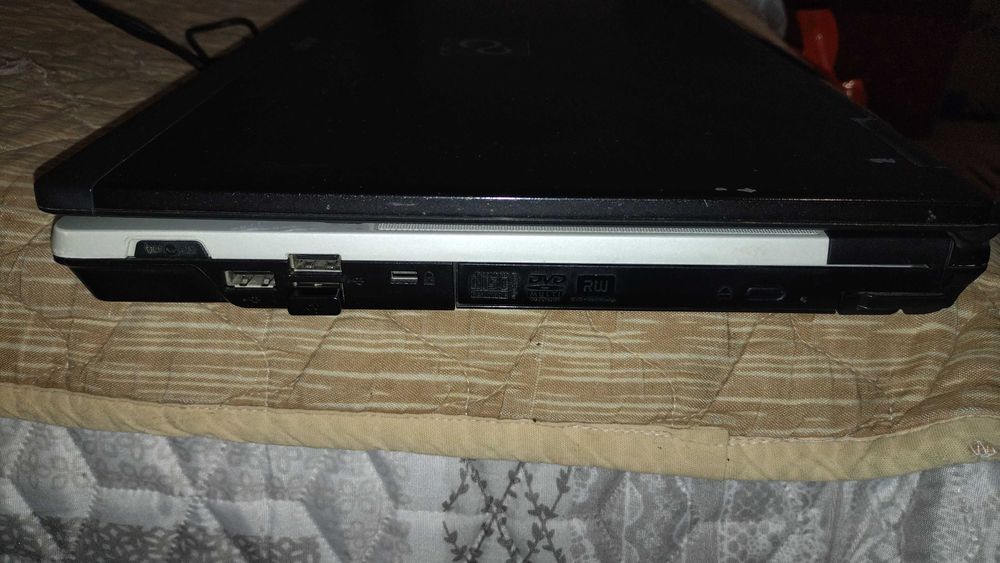 Fujitsu Siemens LifreBook e780