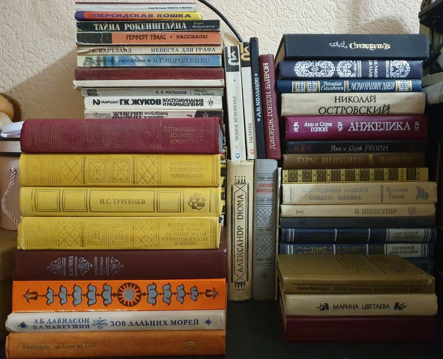 Продам много книг