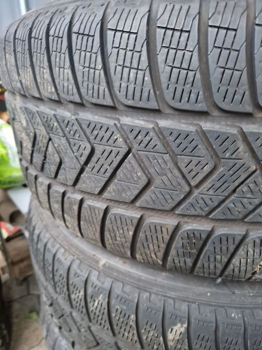 Vând sau schimb 225/45/18