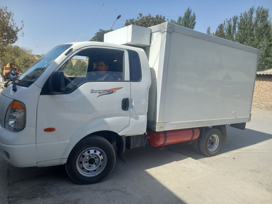 Борт сотилади халаделник ишлаб турибди -20гача совутади