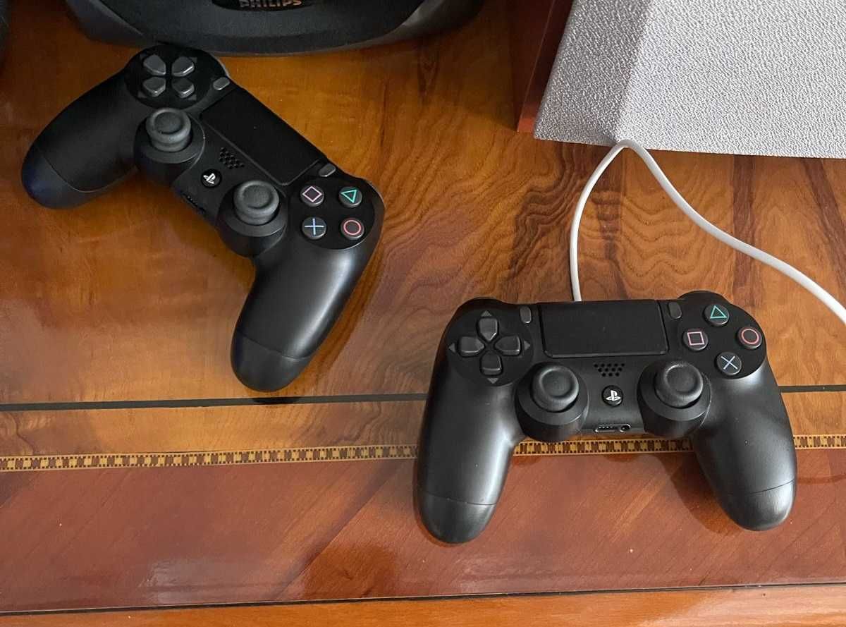 PS4 с 5 дисками. Очень выгодно