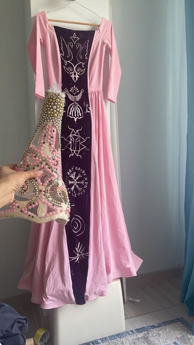 Саукеле мен койлек сатылады