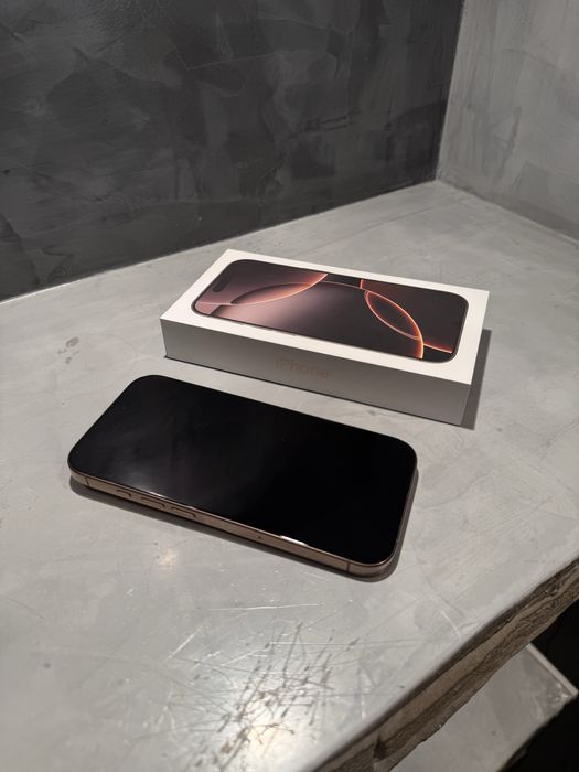 КАТО ЧИСТО НОВ Iphone 16 Pro Desert