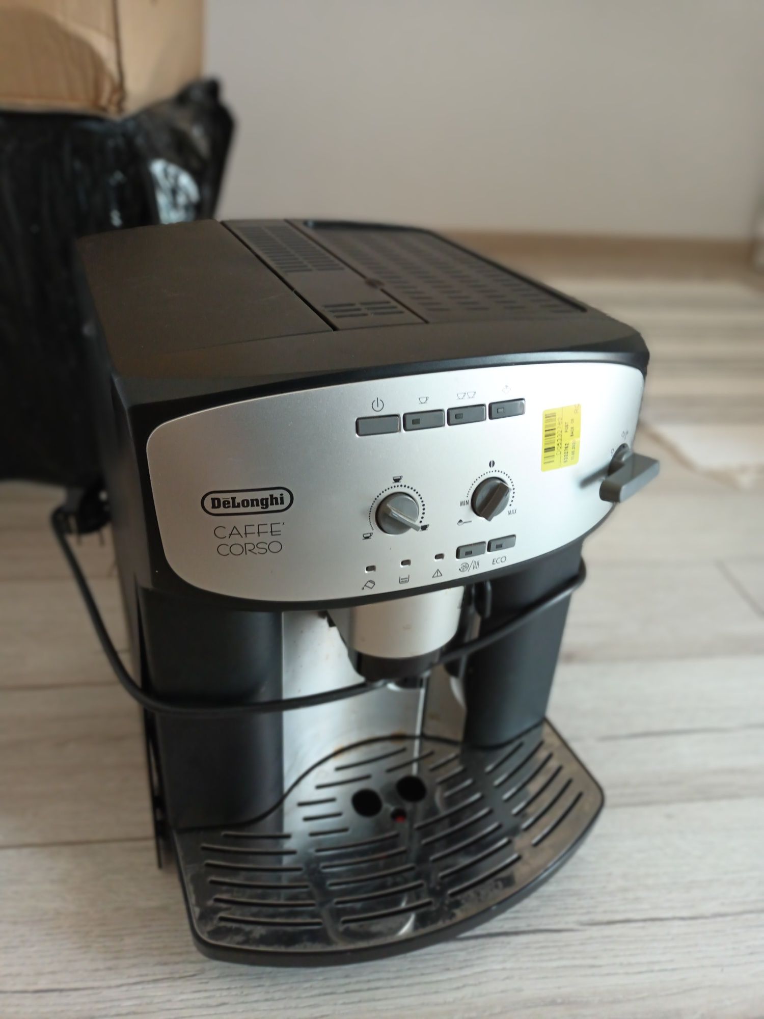 Esspressor Cafetiera DeLonghi boabe cafea macinata