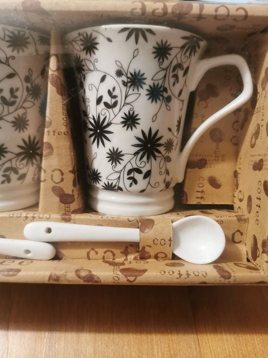 Set 6 căni ceramică cu linguriță NOU