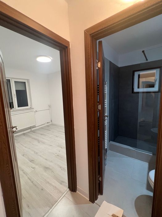 Apartament 3 camere Craiovita Noua