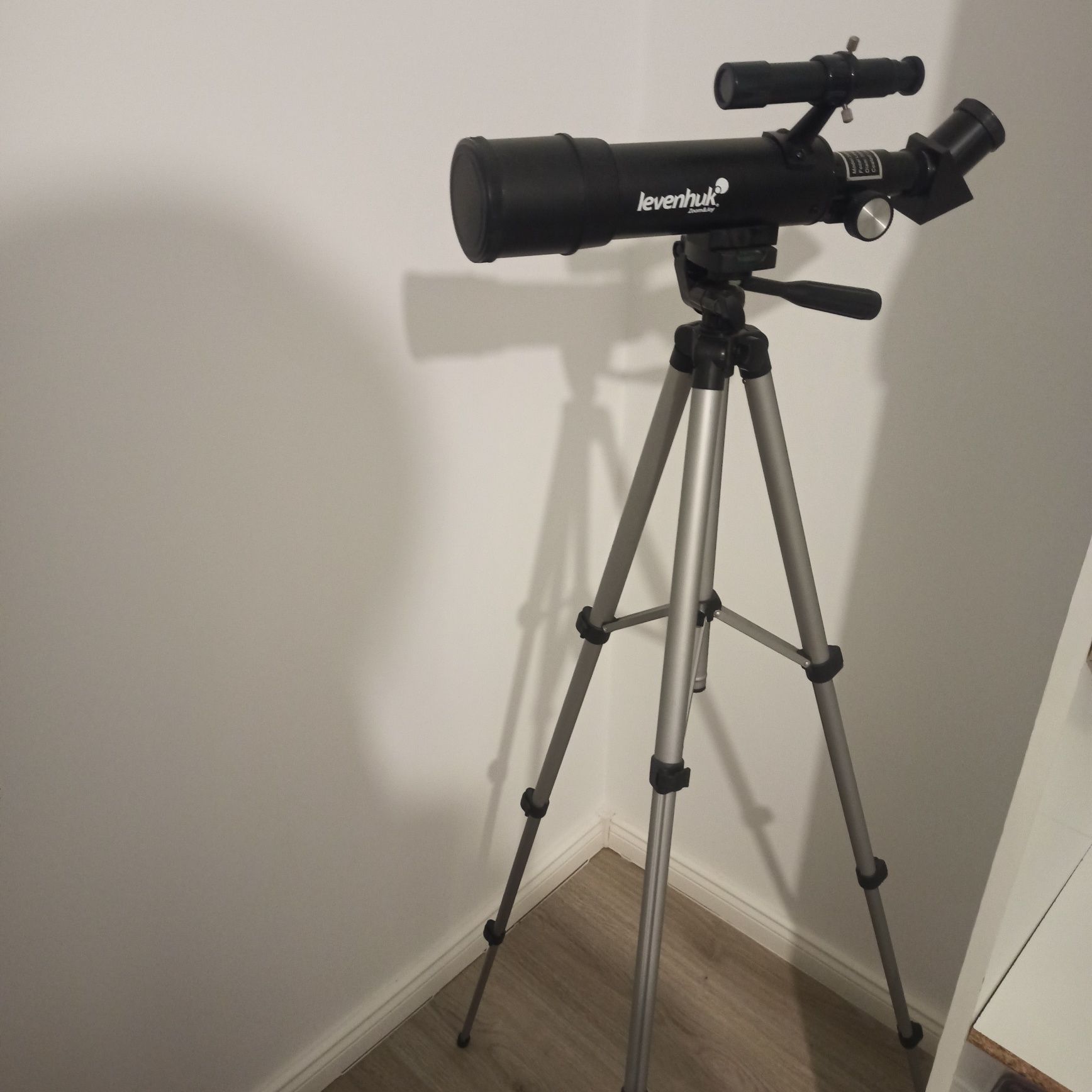Telescop Levenhuk