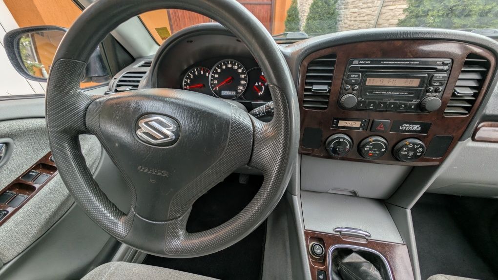 Vând Grand Vitara xL 2.0 diesel