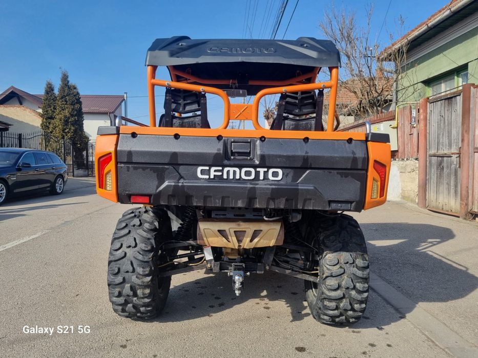 Buggy UTV CF moto UForce 800