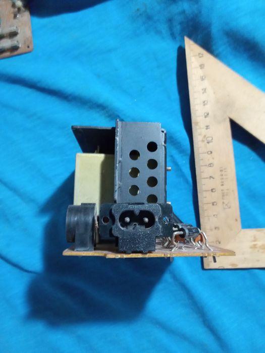 Трансформаторы  от радиотехники.