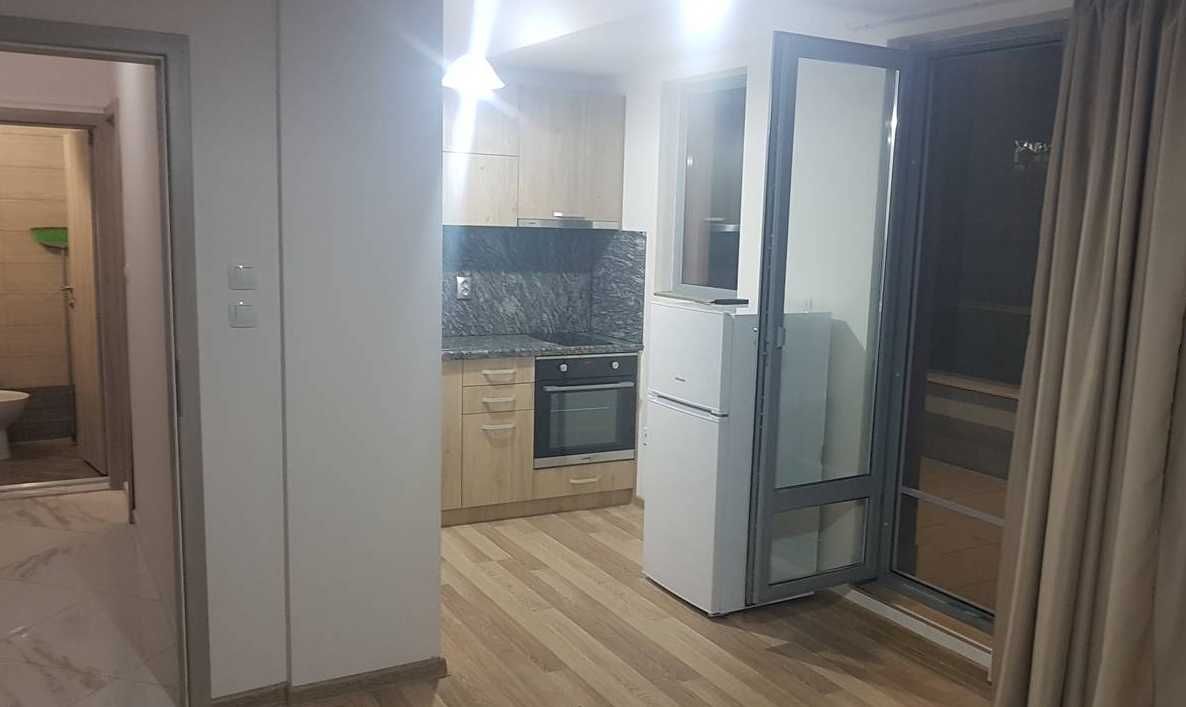 Дава се под наем Тристаен апартамент в Пловдив, Коматево - 88 кв.м за 392.7 € - Снимка #3