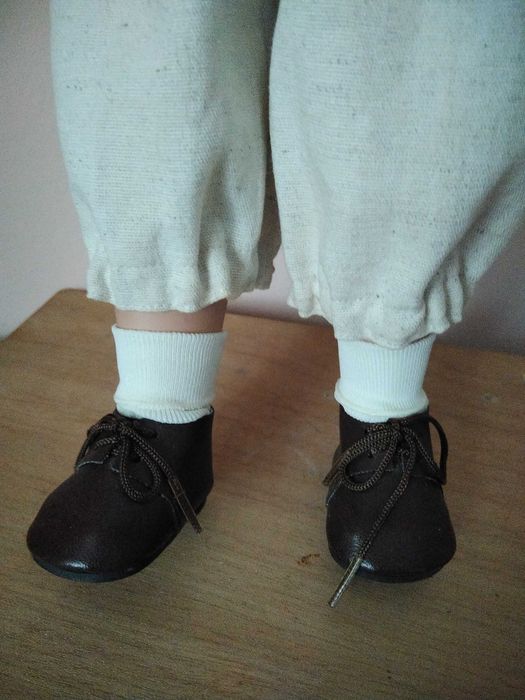 Papusa de portelan Gilde