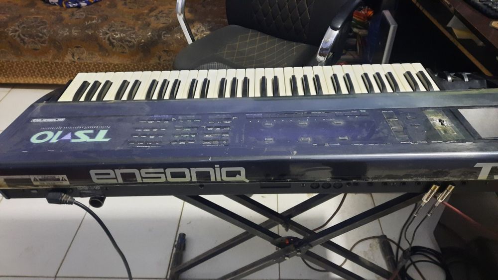 Ensoniq ts 10 sotiladi arzon