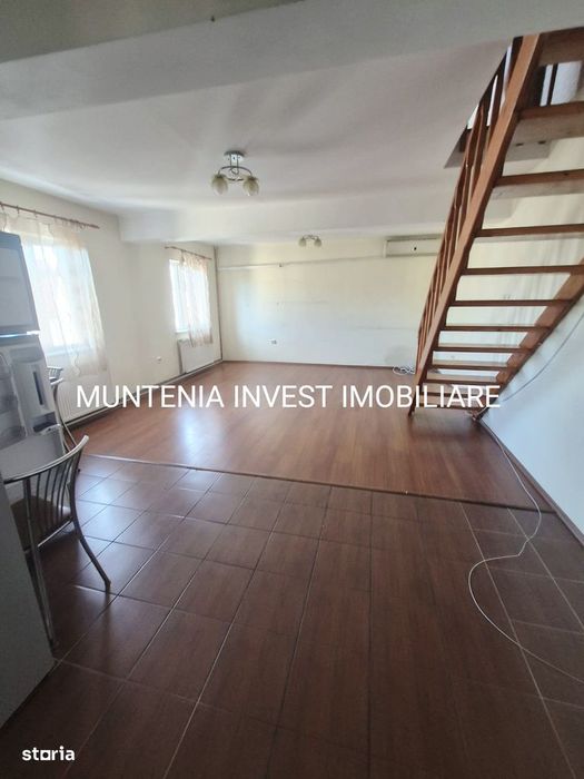 Apartament 3 camere dec. 80 mp. Banat