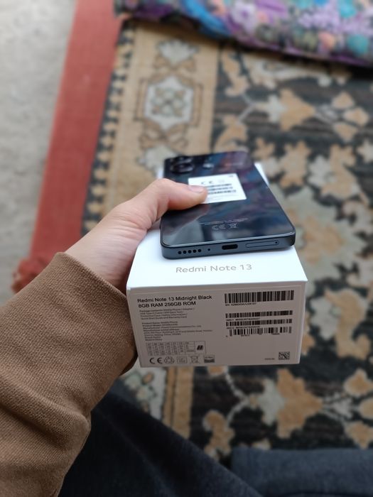 Redmi Note 13 xotrasi 8+8/256 talik