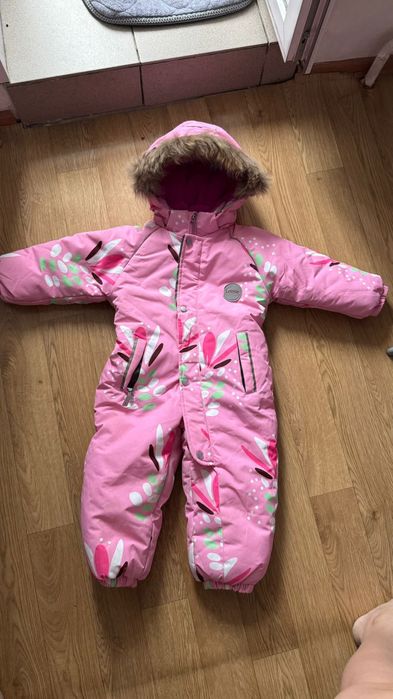 Продам детскую куртку