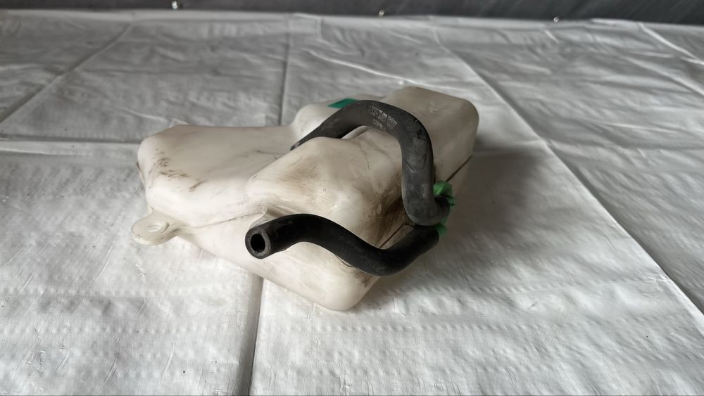 Казанче за антифриз Suzuki SX4