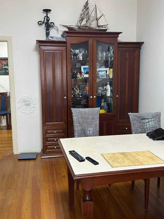 ул.Ойбек Госпитальный МЦ Шох банковская 4-комн 4/9 174 м² чистая