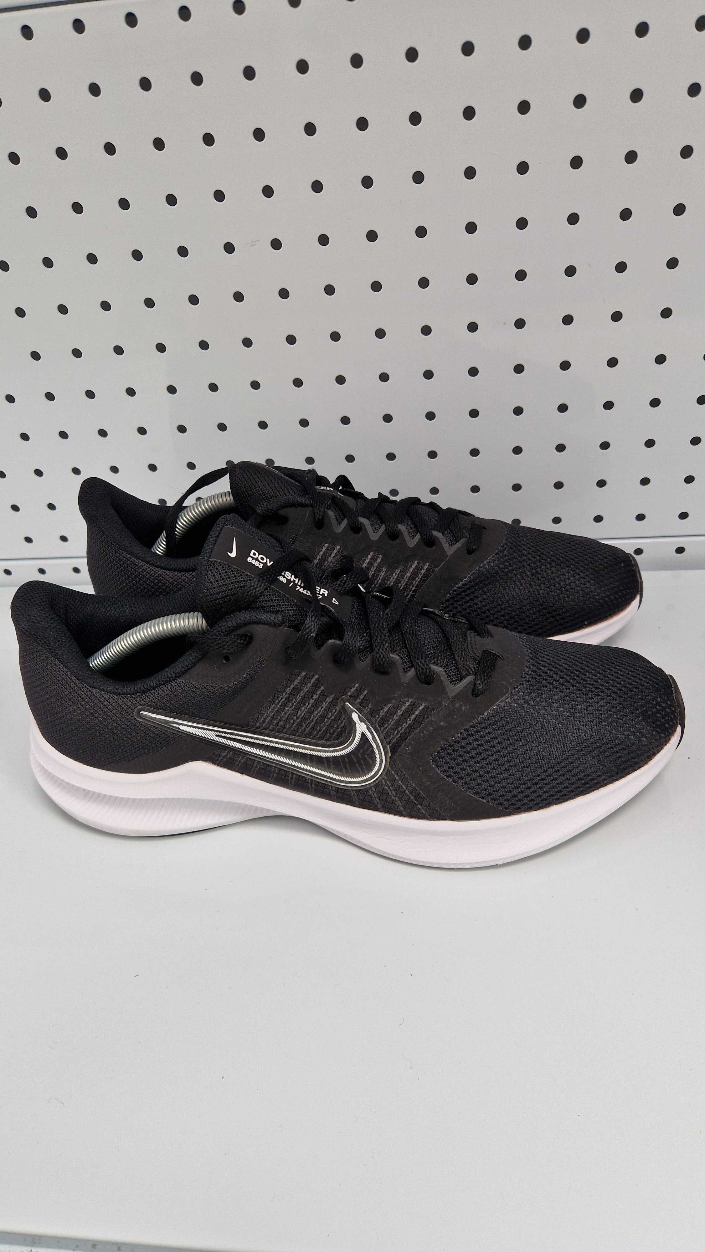 Оригинални мъжки маратонки- Nike Downshifter