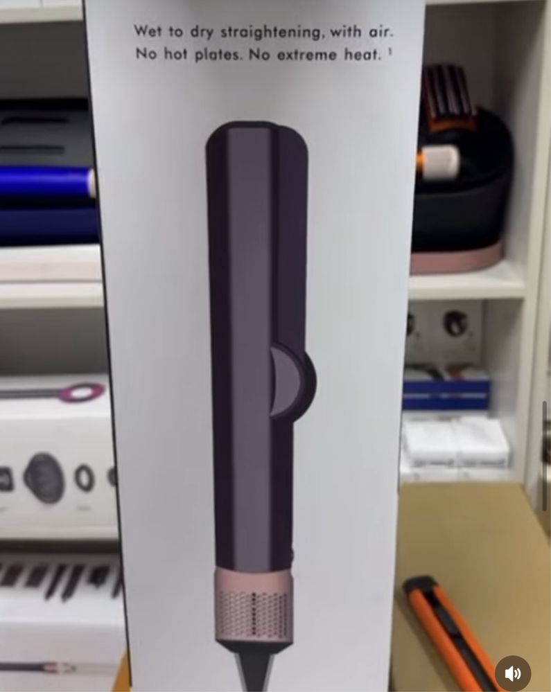 Dyson Airstrait 01