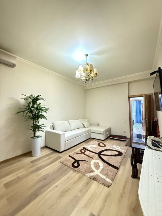 Продаеться Квартира срочно яккасарай район ЖК Парисен