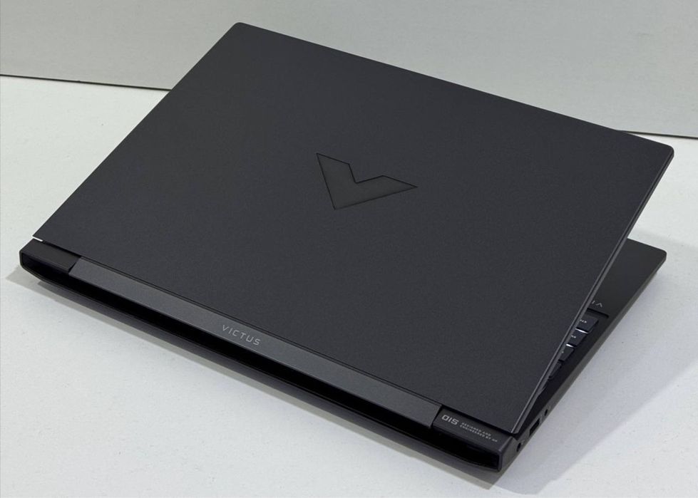 HP victus Core i5 13420H | RTX 2050