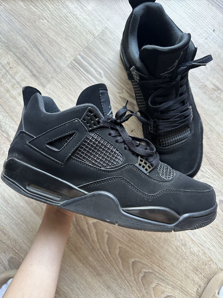 Jordan 4 Retro Black Cat (2020)