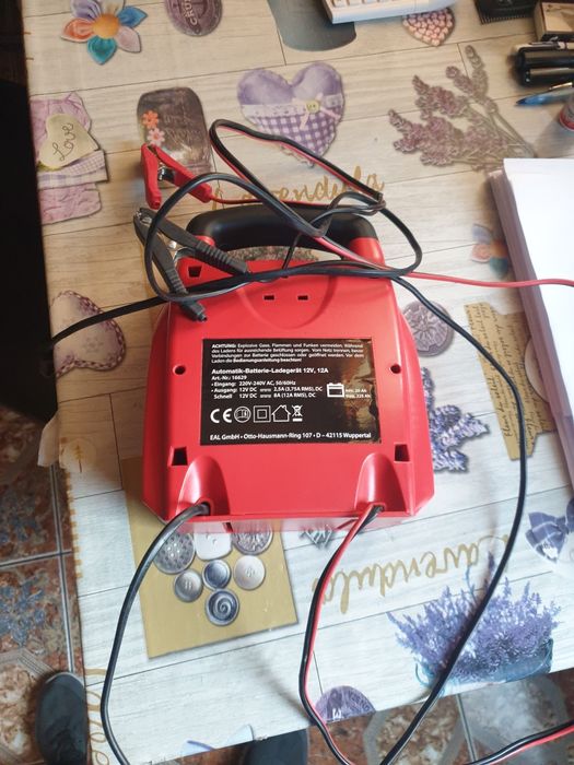 Redresoare incarcare baterii auto 12 v
