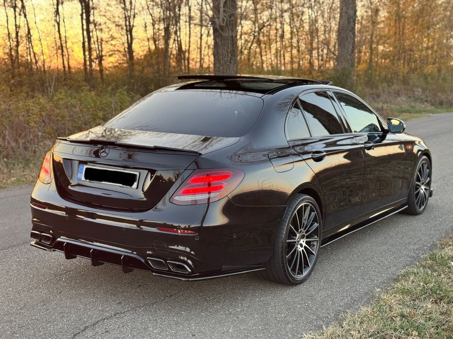 Mercedes-benz E400 Amg diesel / 4matic / perne de are / panorma /2019