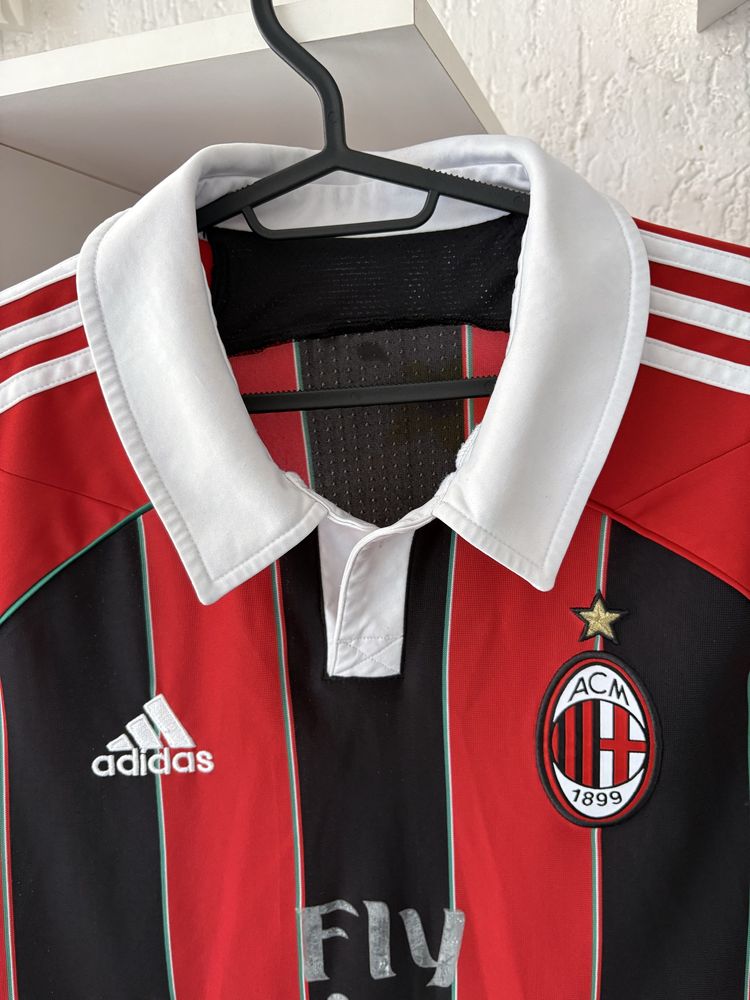 Фланелка на AC Milan