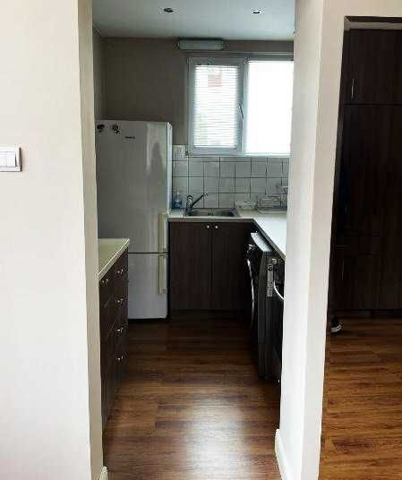 Дава се под наем Едностаен апартамент в София, Център - 40 кв.м за 275 € - Снимка #1