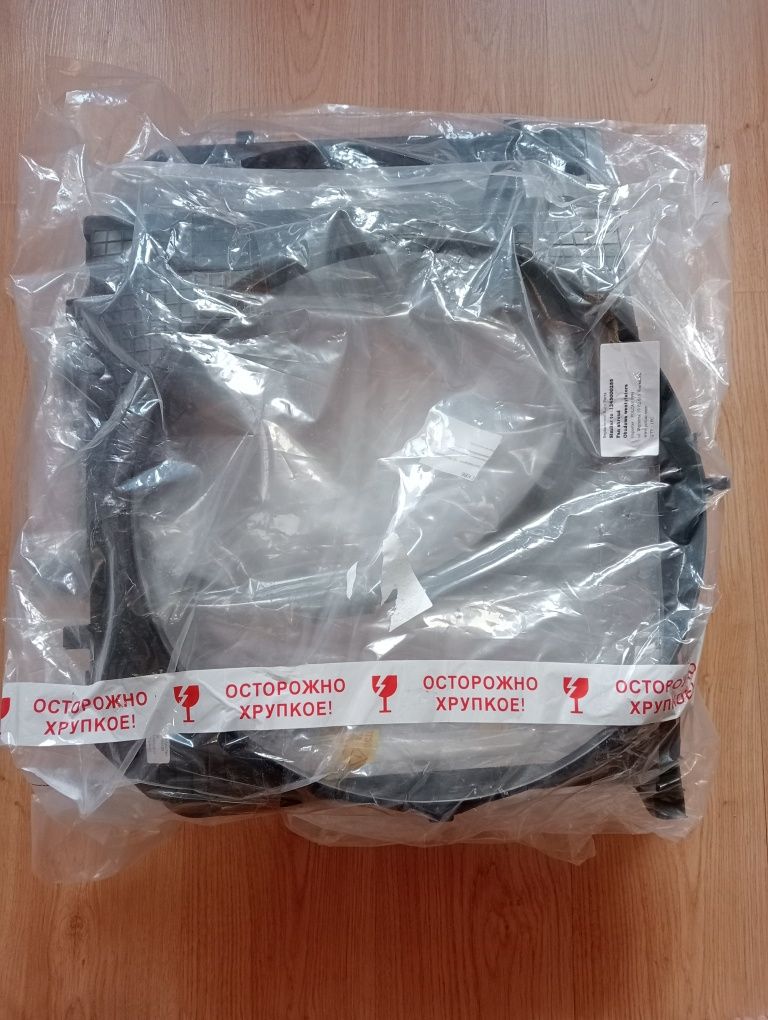 Диффузор В НАЛИЧИИ на Мерседес М104 М103 М111 М102 Крышка. Прокладка