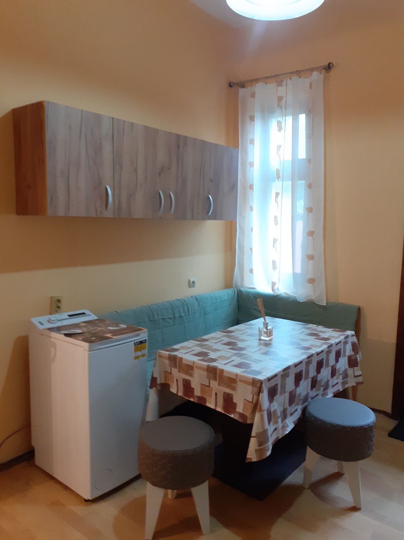 Inchiriez apartament 1 camera la 240 euro