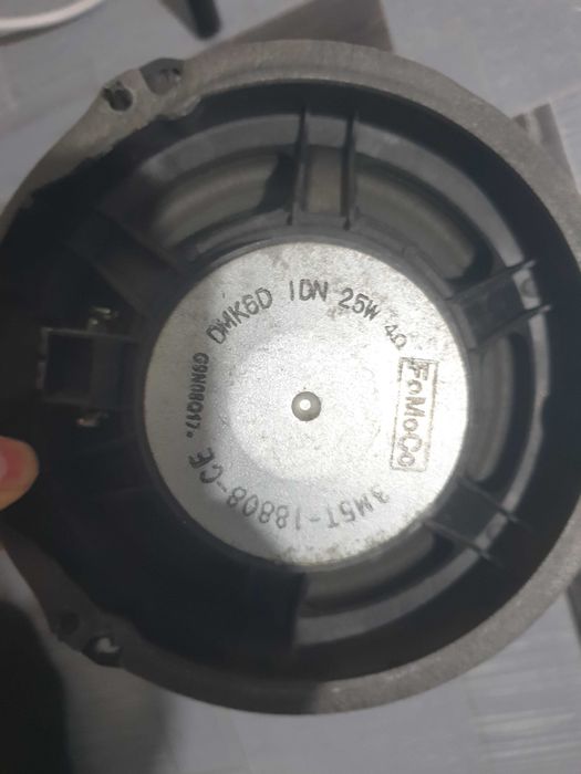 Boxă Ford Focus compatibila  cu ani 2006 până in 2012 !!