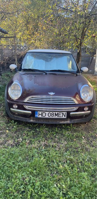 Vând Mini Cooper
