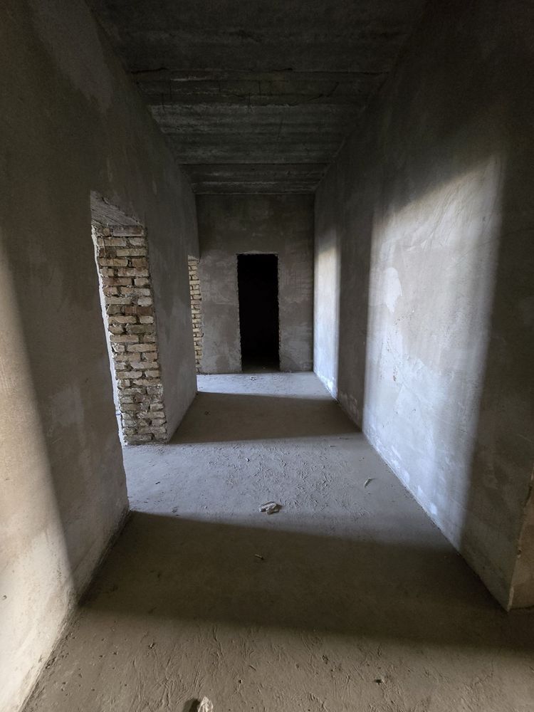Tezda arzon sotiladi 2 xonalik karobka