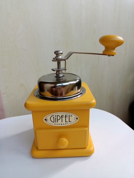 Кофемолка Gipfel ручная