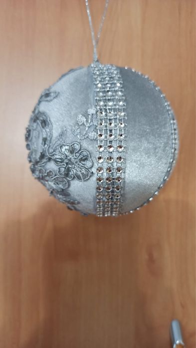 Globuri de craciun realizate manual