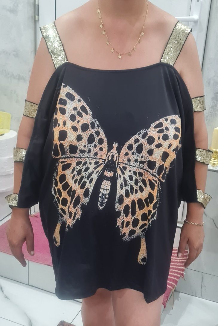 Vând rochița stil bluzița cu un design superb ocazie
