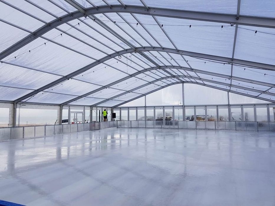 Vând structuri metalice pentru corturi de evenimente