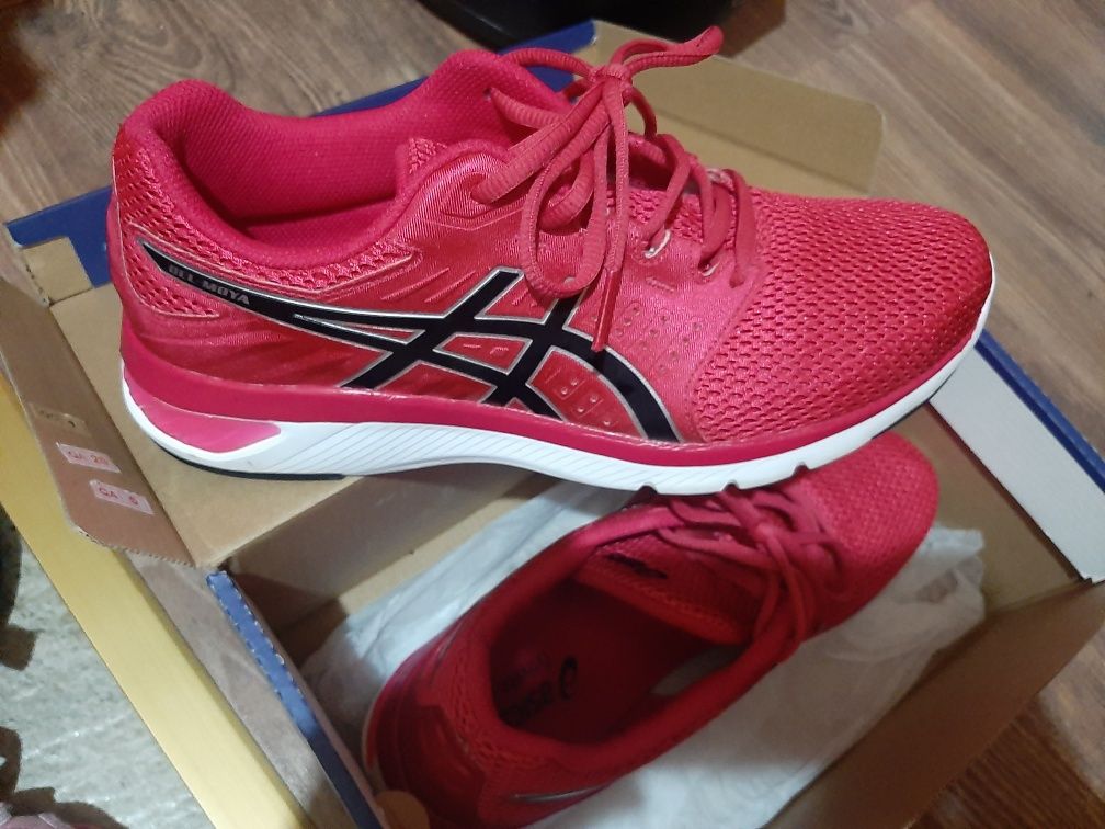 Унисекс Маратонки asics