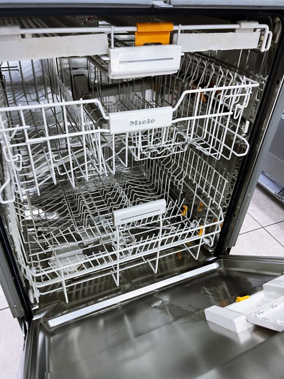 Miele G 6165 scVi XXL съдомиялна за пълно вграждане/24 мес гаранция