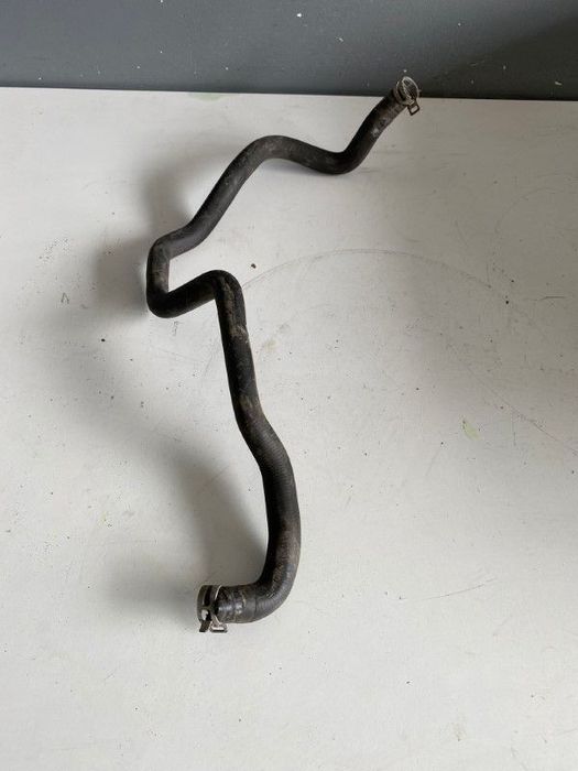 Furtun racitor ulei Volvo S60 V60 S90 V90 XC40 XC60 XC90 31338302 31338885