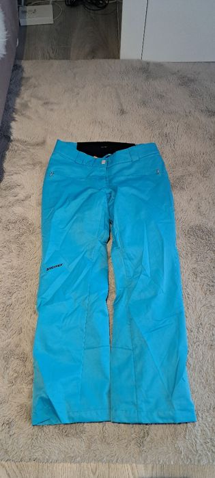 Vând pantaloni de ski dama noi
