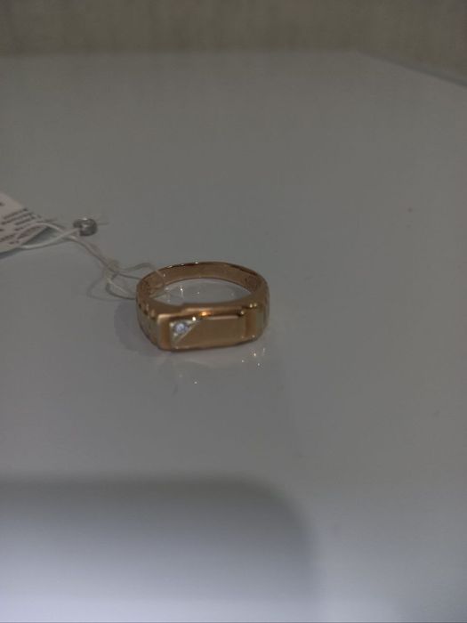 Мужская золотая печатка 585 проба (3.56 гр) с ярким фианитом