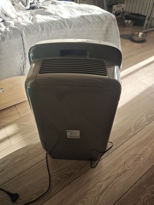 Пречиствател и Овлажнител Philips.