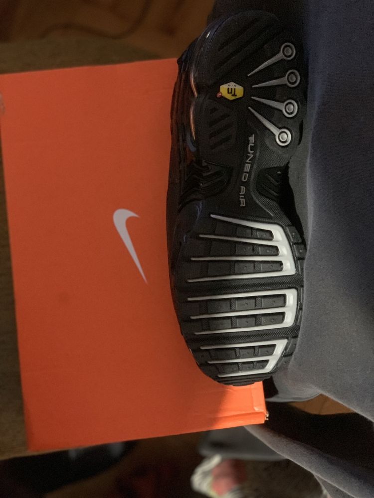 Чисто нови nike tn plus 3