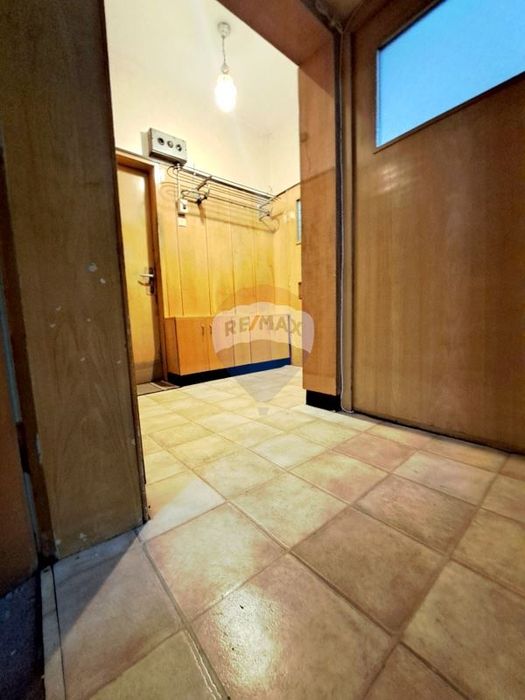 Продава се Двустаен апартамент в Варна, Базар Левски - 55 кв.м за 2182 €/кв.м - Снимка #10