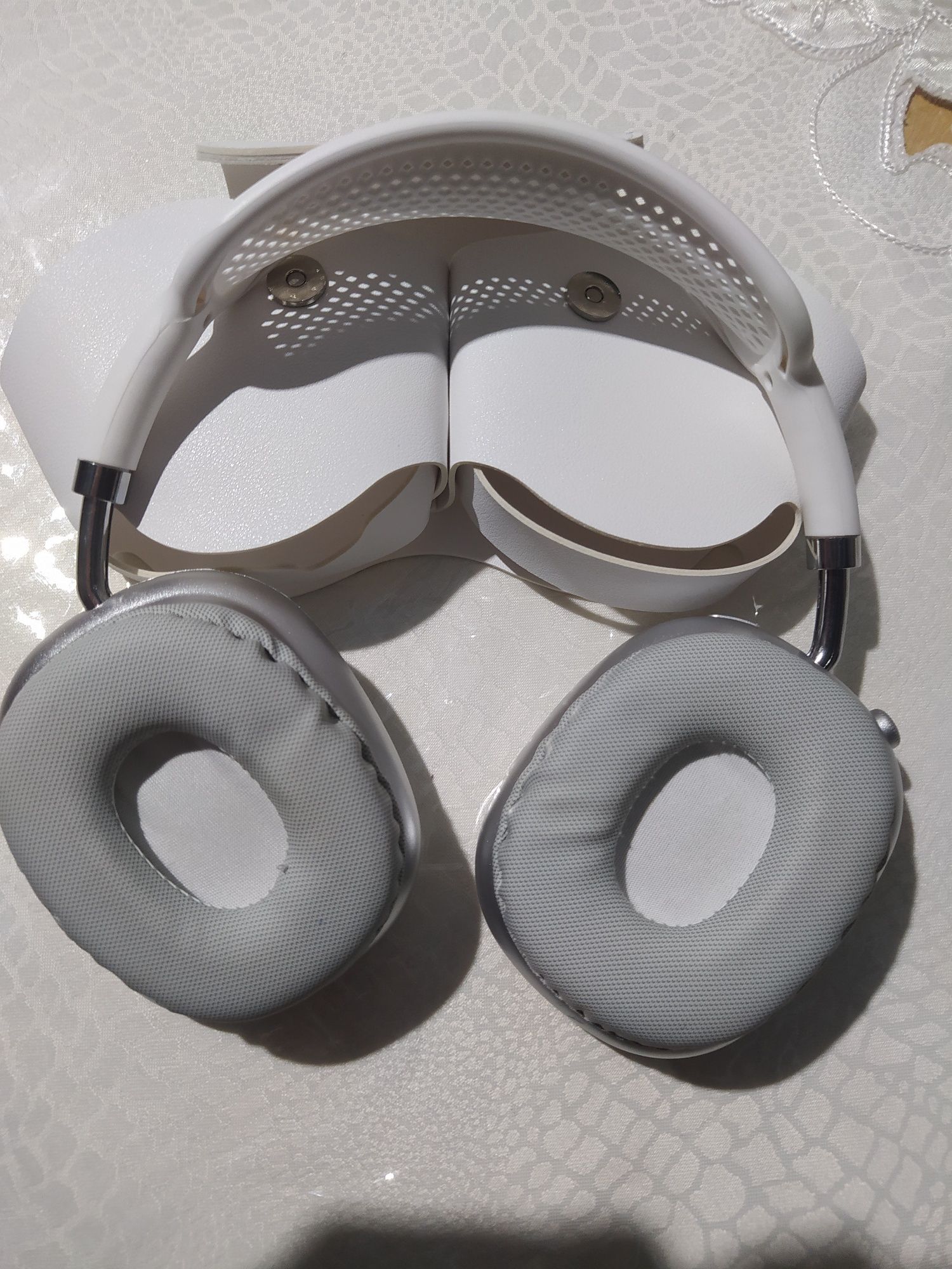 Airpods max pro new